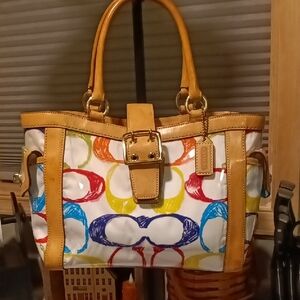 Rare! Vintage Coach Hampton 🌈 Rainbow Satchel Carryall Bag